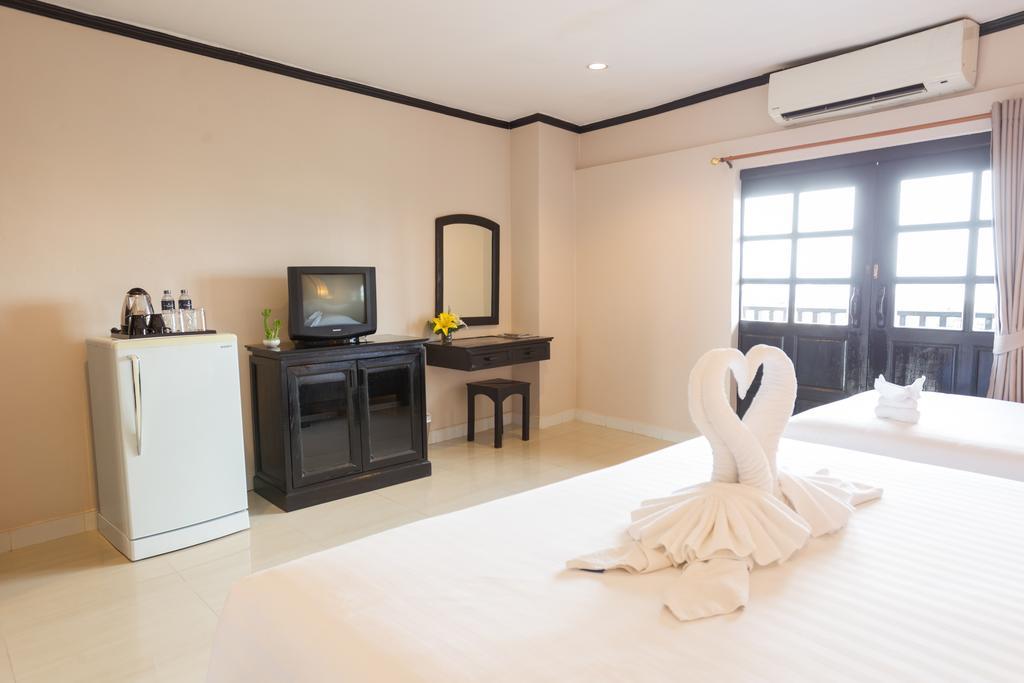 Hotel Golden Tulip Essential Pattaya Extérieur photo