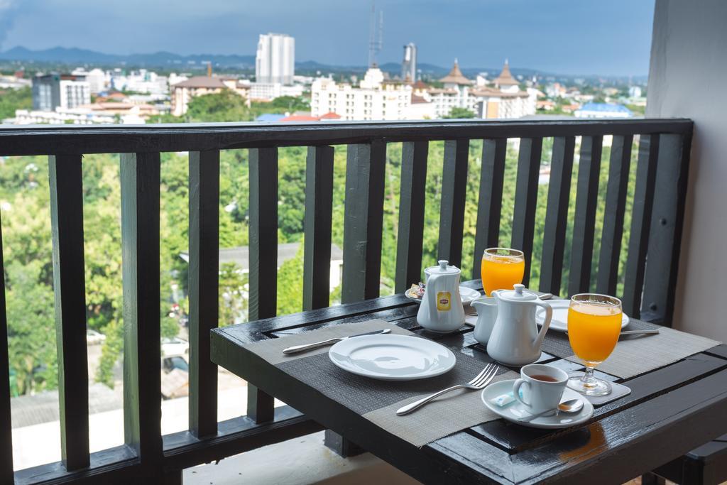 Hotel Golden Tulip Essential Pattaya Extérieur photo